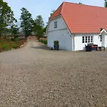 Feriehus Cozy & Spacious For 4 Single Beds