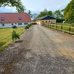 Feriehus Cozy & Spacious For 4 Single Beds *