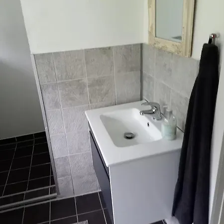 Cozy & Spacious For 4 Single Beds Tatil Evi