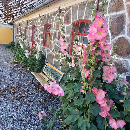 Cozy & Spacious For 4 Single Beds Tatil Evi